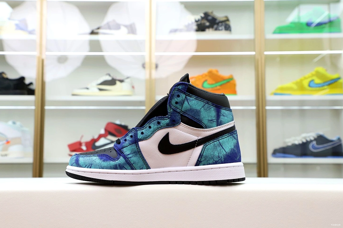  1 High OG Air Tie-Dye Jordan 0308